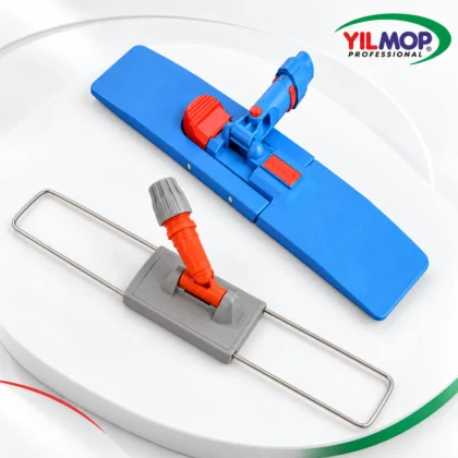 Mavi palet ve metal tel nemli mop aparatları